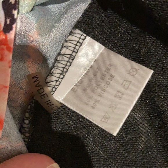 Floral top from Femme - Picture 4 of 4